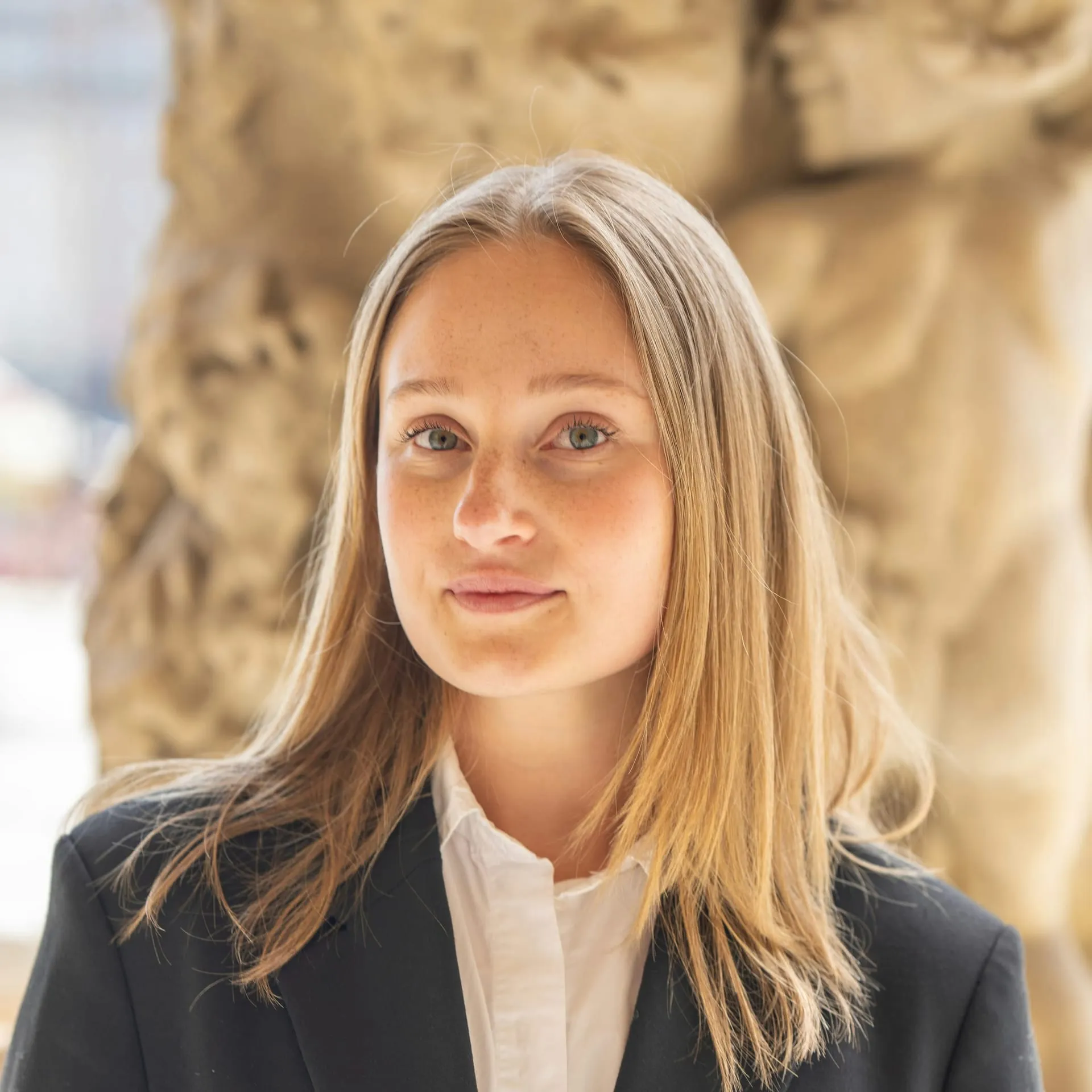 Isabella Christensen, försäljning på TIN Fonder